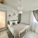 Radini With A Private Heated Saltwater Pool And Private Parking *