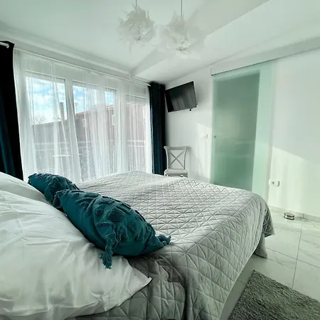 Radini With A Private Heated Saltwater Pool And Private Parking Villa *