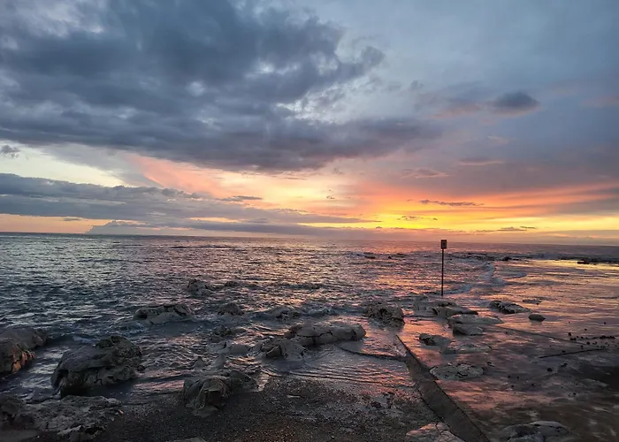 Vila Radini With A Private Heated Saltwater Pool And Private Parking