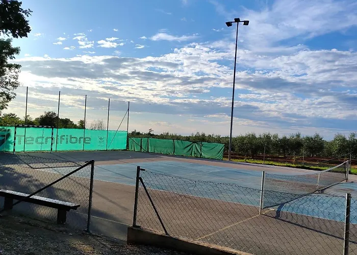 Vila Radini With A Private Heated Saltwater Pool And Private Parking *