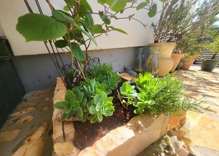 Radini With A Private Heated Saltwater Pool And Private Parking *