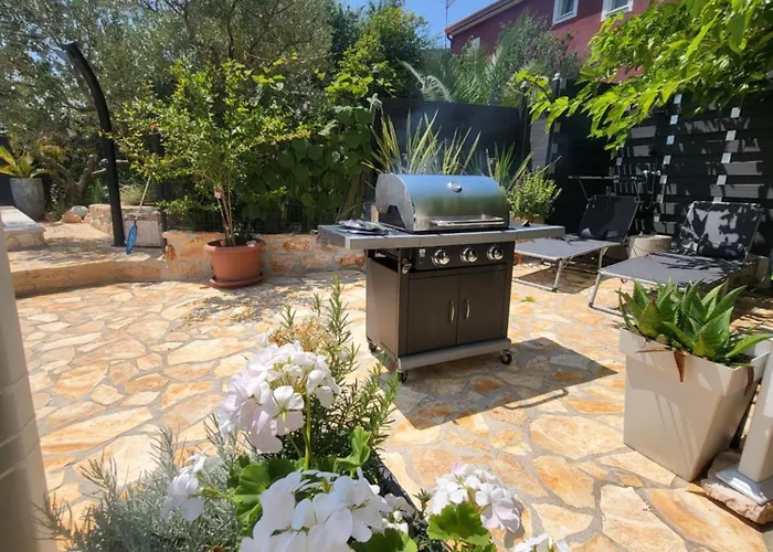 Radini With A Private Heated Saltwater Pool And Private Parking * Brtonigla